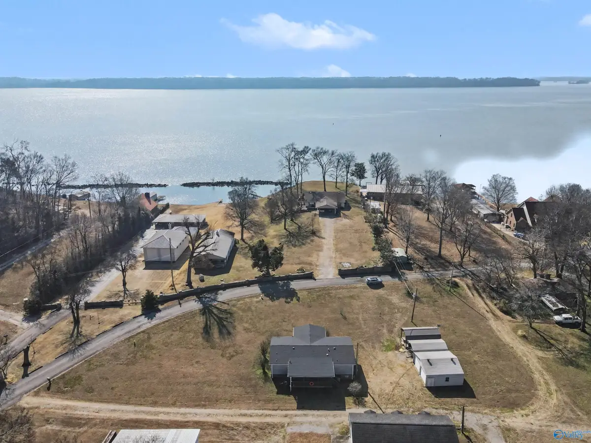 1680 County Road 584, Rogersville, AL 35652 - #1