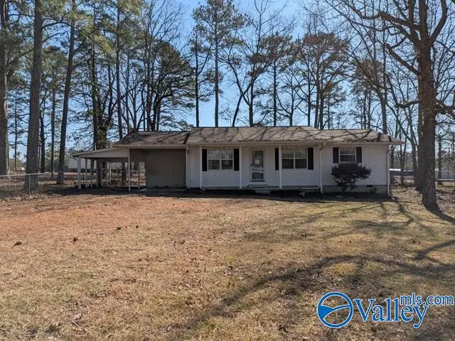 1022 Lindsey Drive, Centre, AL 35960 - #2