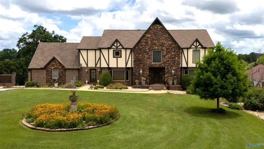 383 B Meadow Wood Road, Gadsden, AL 35901 - #3