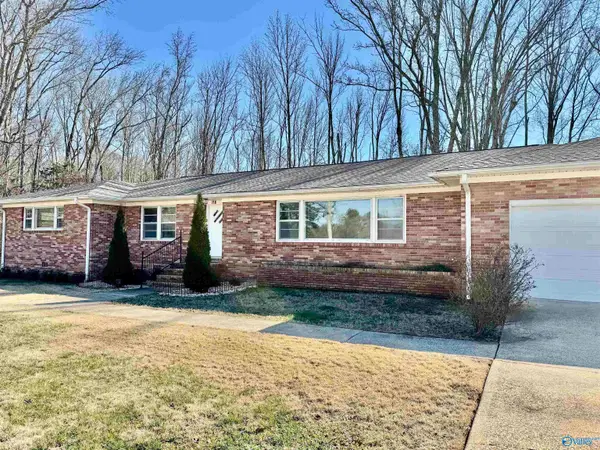 118 Pauline Drive, Hazel Green, AL 35750