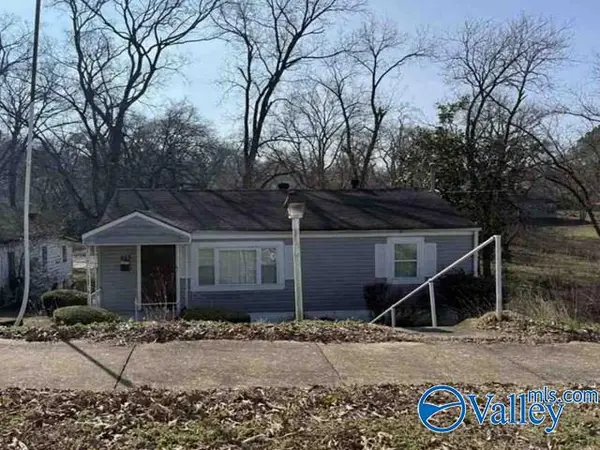 517 11th Court W, Birmingham, AL 35204