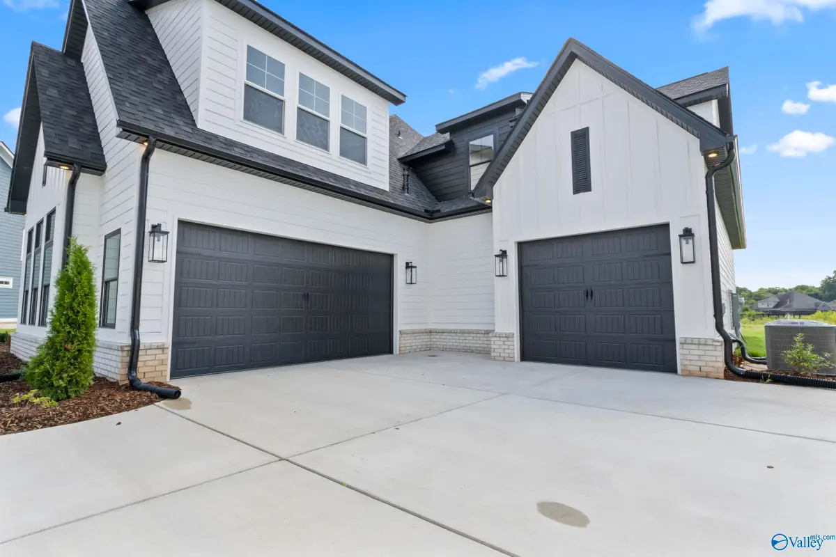 650 Silver Maple Drive, New Market, AL 35761 - #1