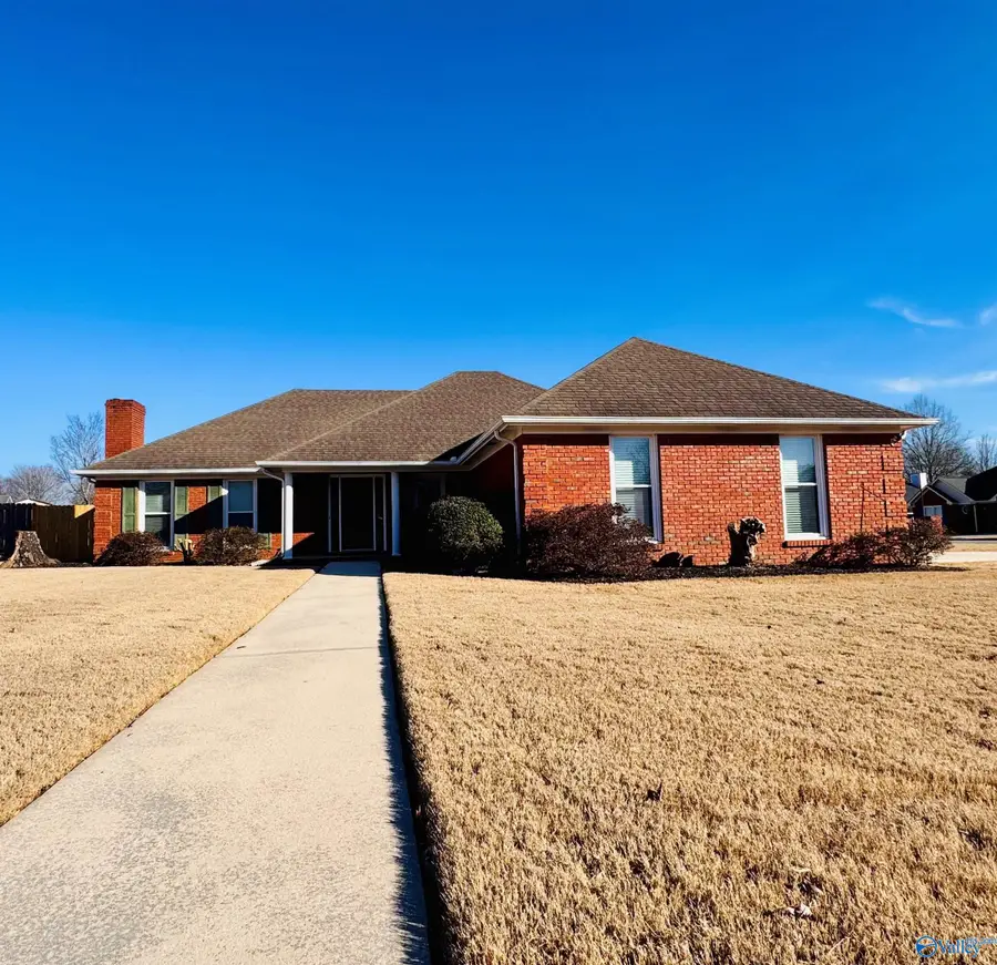 2806 Bristol Drive, Decatur, AL 35603 - #3