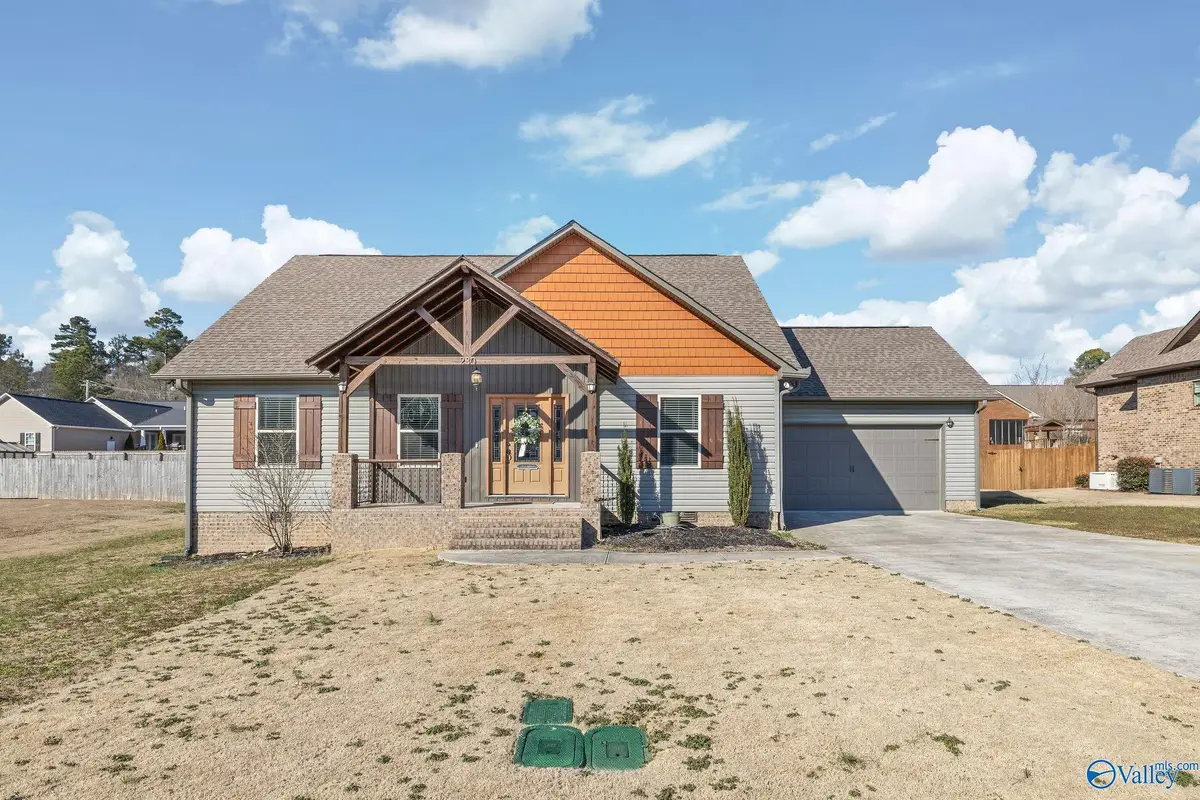 230 Berkshire Lane, Albertville, AL 35950 - #1