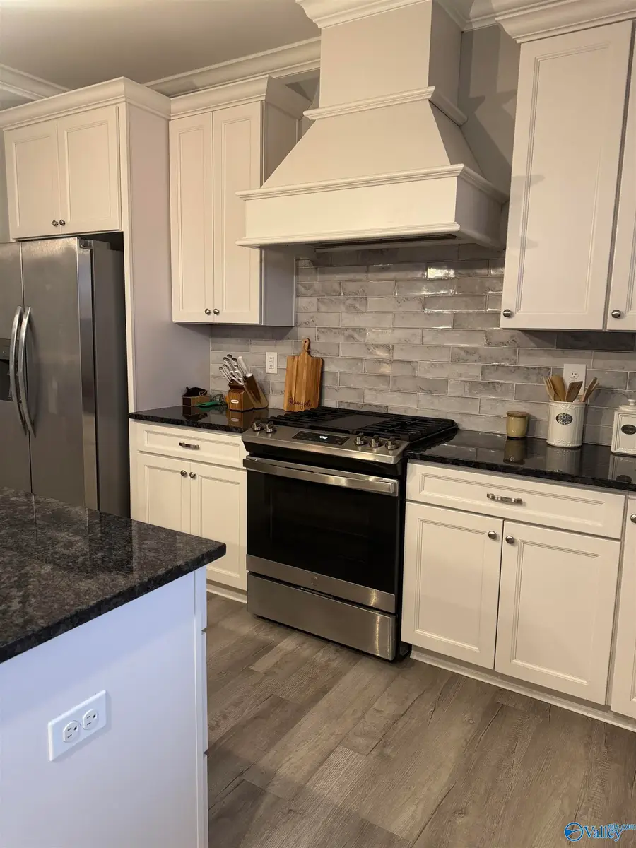 3011 Lisa Lane Se, Decatur, AL 35603 - #3