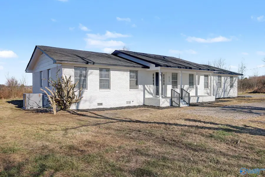 839 Isom Road, Guntersville, AL 35976 - #2