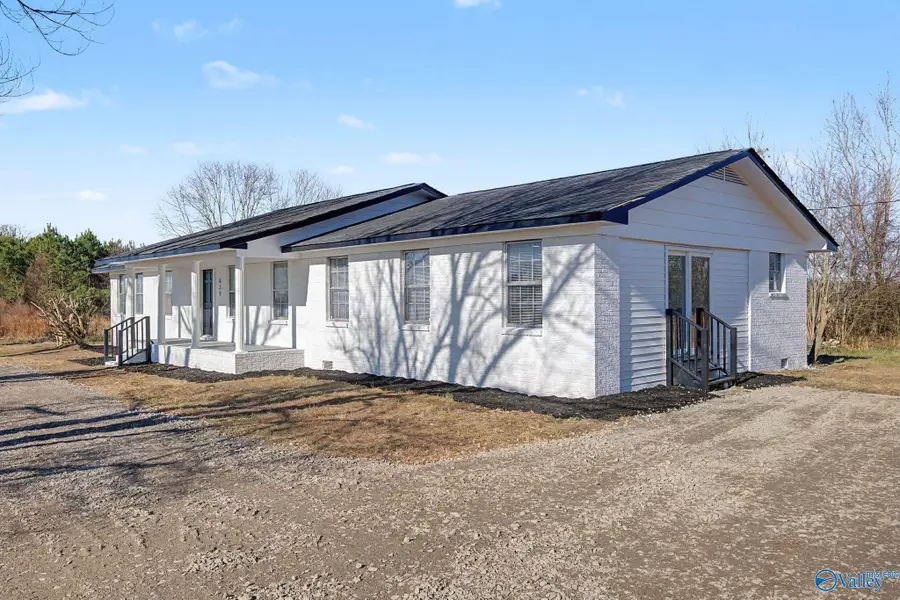 839 Isom Road, Guntersville, AL 35976 - #3