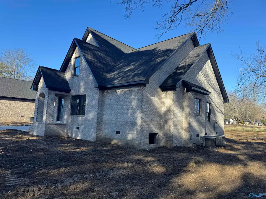 1324 South Broad Street, Albertville, AL 35950 - #3