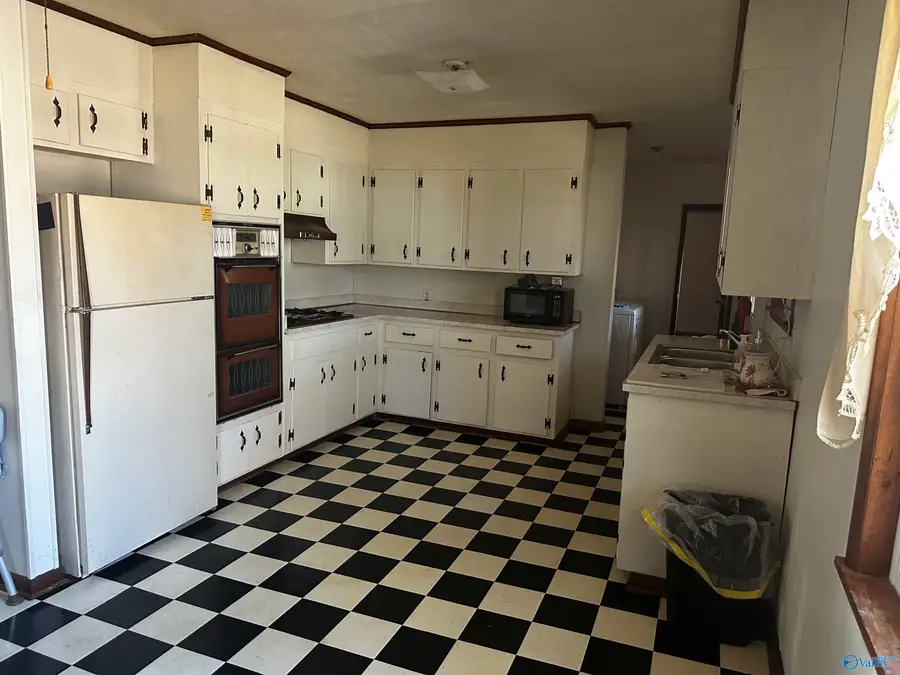 1009 Cornelia Circle, Attalla, AL 35954 - #3