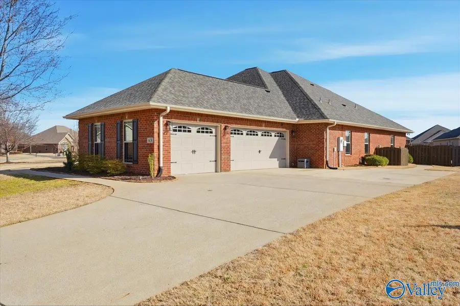 63 Walnut Cove Boulevard Sw, Huntsville, AL 35824 - #3