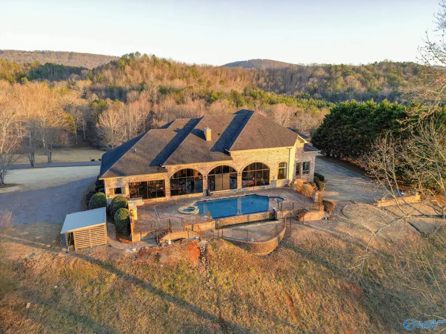 301 County Road 1027, Valley Head, AL 35989 - #2