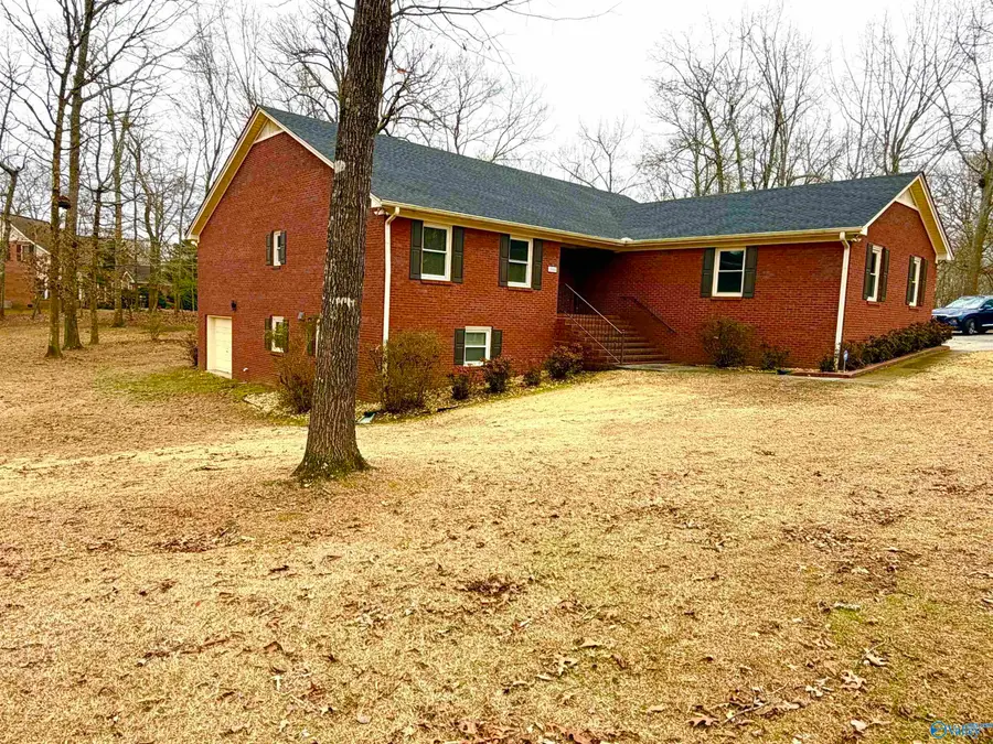 2050 Hickory Trail Ne, Arab, AL 35016 - #2