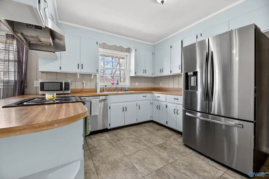 102 Ilene Street, Rainbow City, AL 35906 - #3