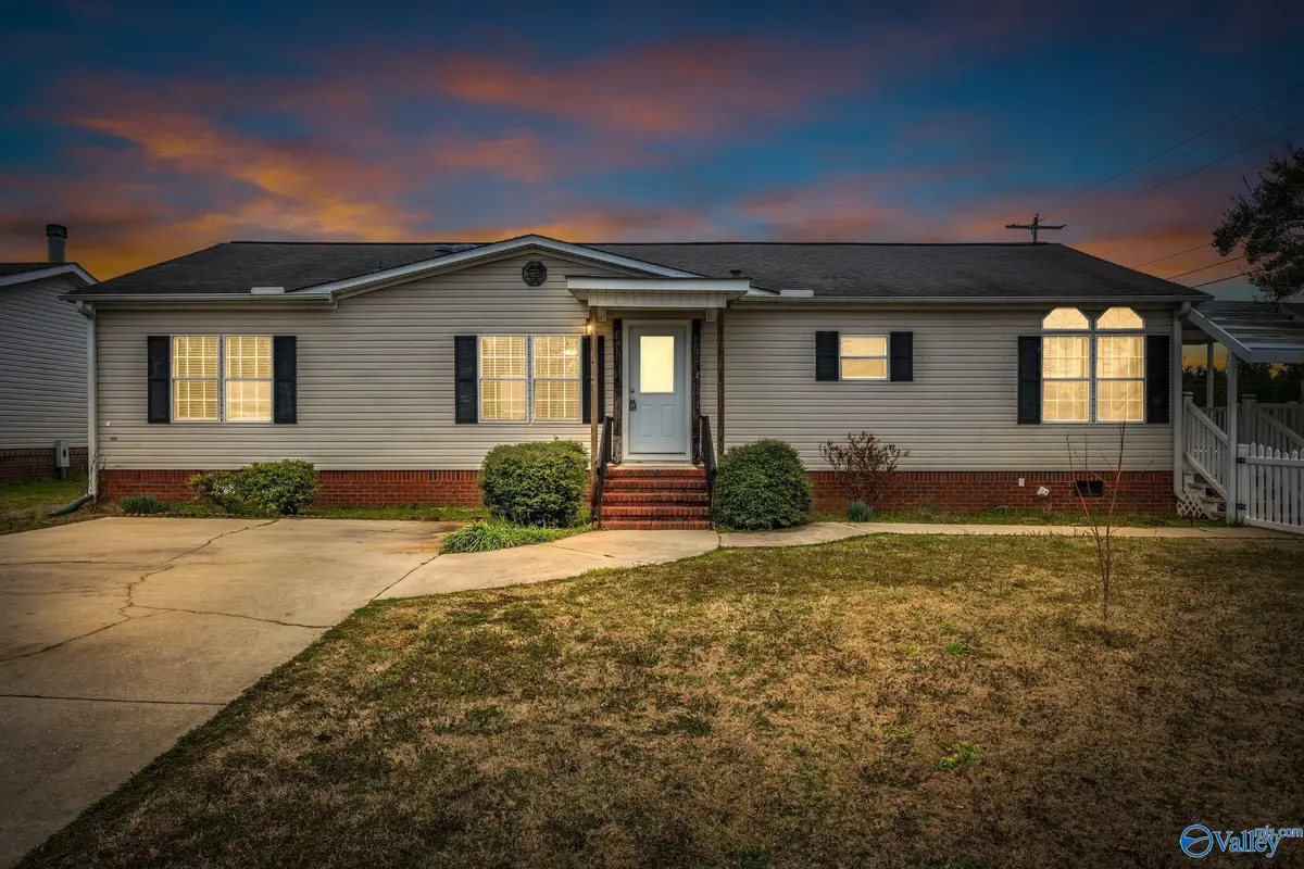 3914 Whitney Lane Sw, Decatur, AL 35603 - #1