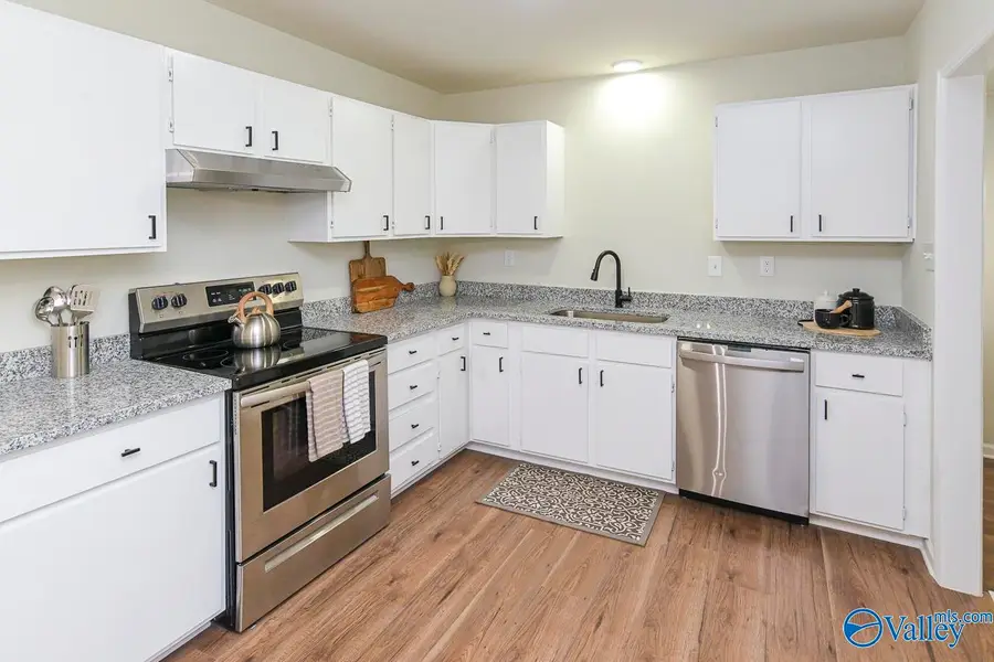 2902 Alhambra Circle, Huntsville, AL 35805 - #2