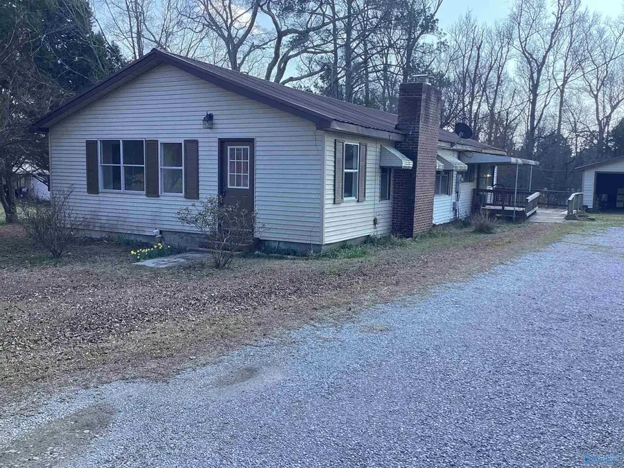 3749 Oak Street, Hokes Bluff, AL 35903 - #2