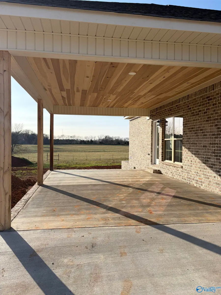 2403 County Road 91, Rogersville, AL 35652 - #2