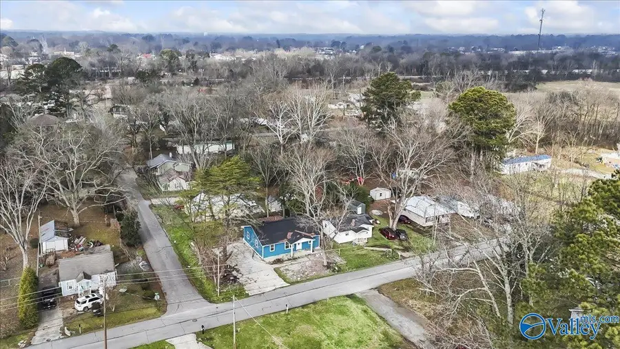 901 Frazier Street, Athens, AL 35611 - #3
