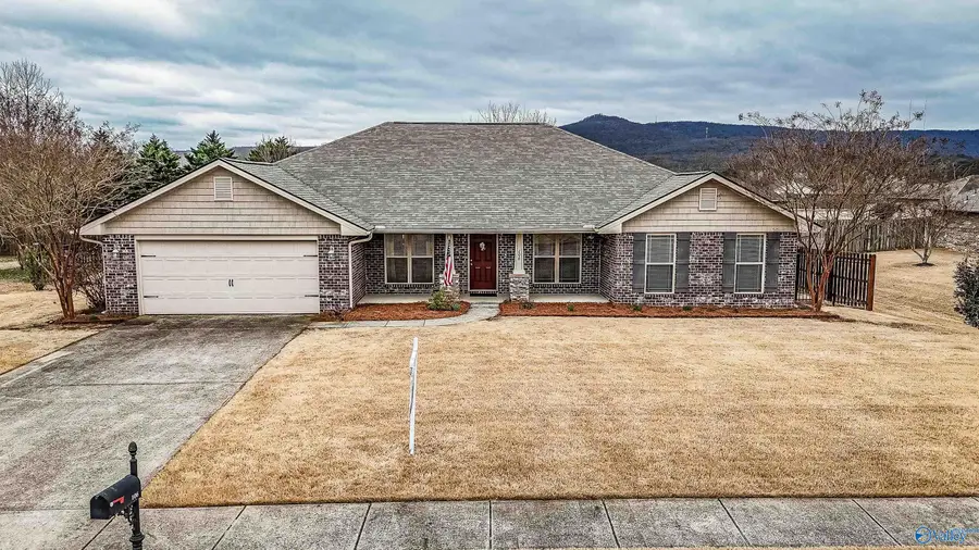 106 Maggie Bell Lane, Huntsville, AL 35811 - #2