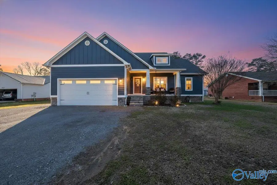 4196 Woods Cove Road, Scottsboro, AL 35768 - #2