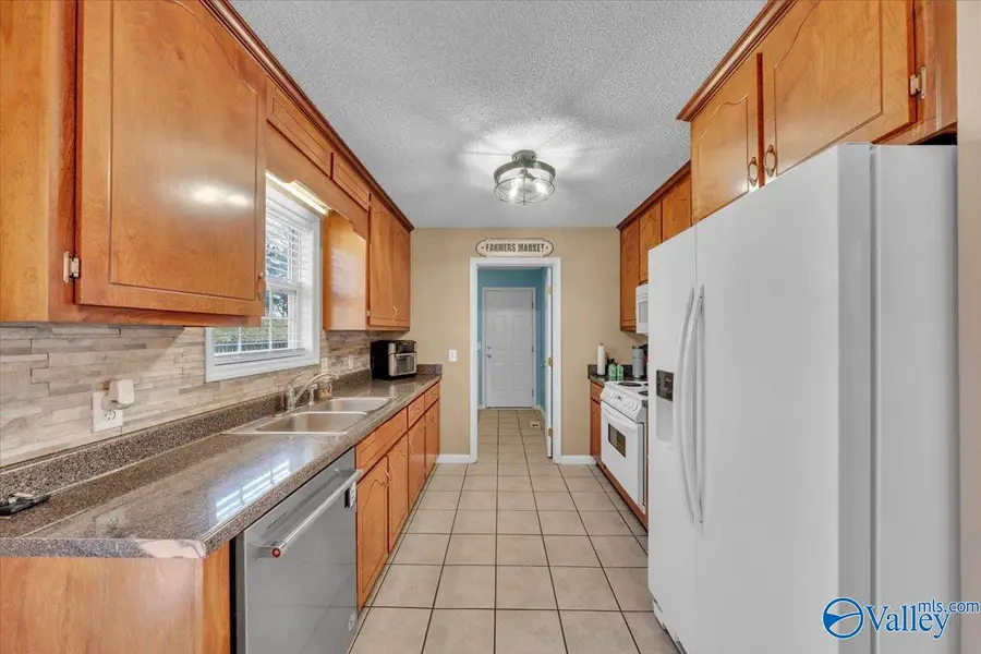 237 Tanner Point Drive, New Market, AL 35761 - #3