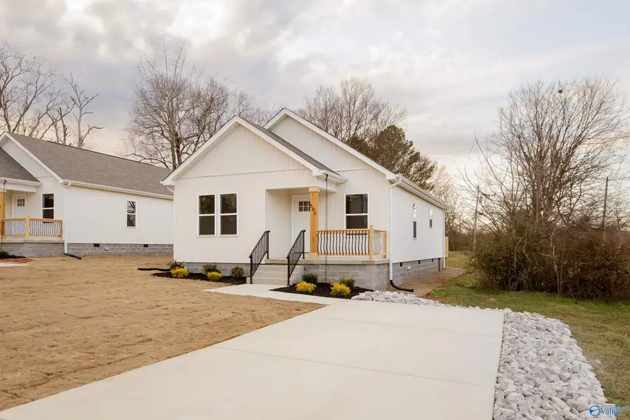 805 SW 14th Street, Sheffield, AL 35660 - #2