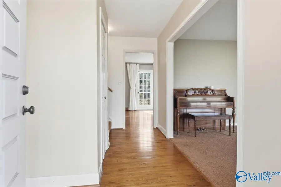 4003 Creighton Avenue Nw, Huntsville, AL 35810 - #3