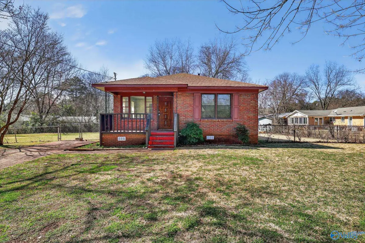 3511 Avondale Drive Nw, Huntsville, AL 35810 - #1