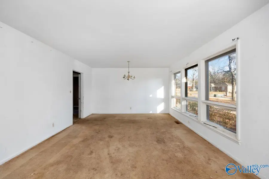 2216 Harris Road Nw, Huntsville, AL 35810 - #3