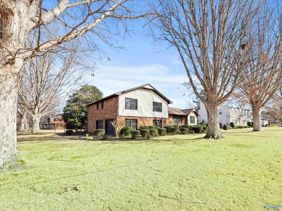 3320 Ohara Road Sw, Huntsville, AL 35801 - #3