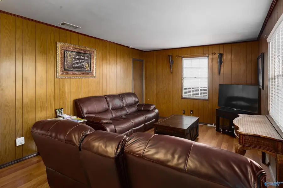 34 S Broadway Street, Florence, AL 35630 - #3
