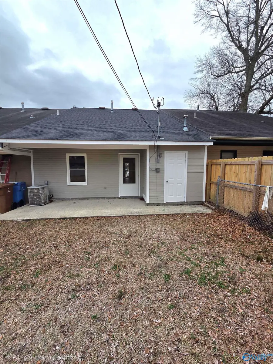 407 Pine Street, Hartselle, AL 35640 - #2