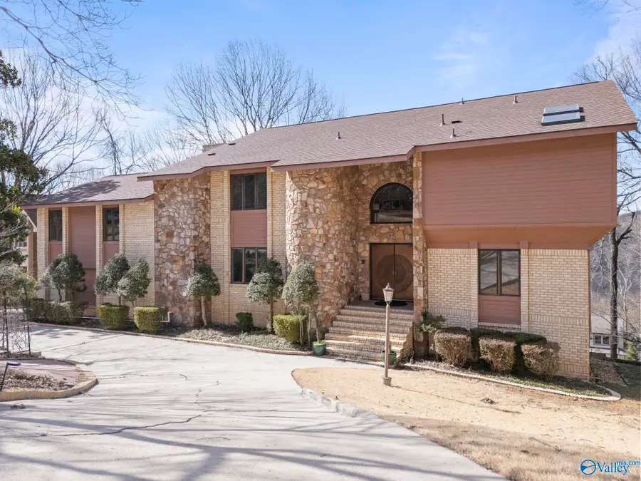 1510 Chandler Road Se, Huntsville, AL 35801 - #2