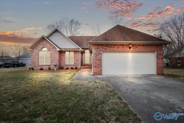 144 Tammy Gaines Lane, Huntsville, AL 35811