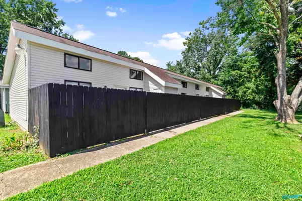 3704 Squaw Valley Drive Sw, Huntsville, AL 35805