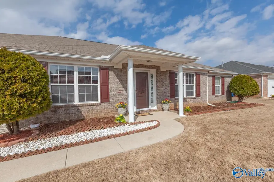 104 Tottenham Way, Madison, AL 35758 - #2