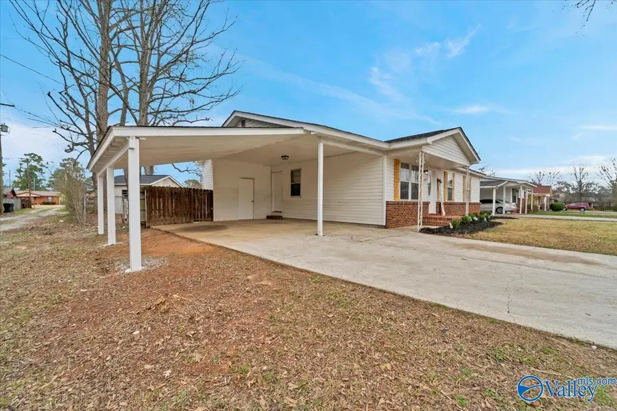 120 SW Cecil Street, Decatur, AL 35601 - #3