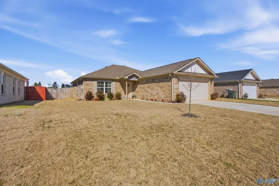122 Domingues Avenue, Meridianville, AL 35759 - #3