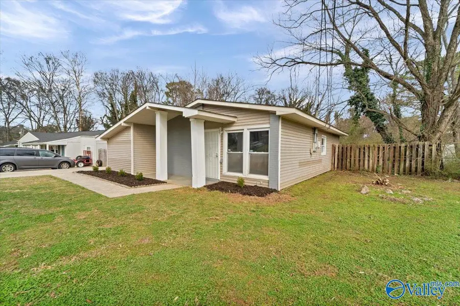 4802 Cottonwood Drive Nw, Huntsville, AL 35810 - #2