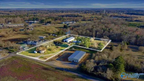 263 Emmett Ayers Road, Grant, AL 35747