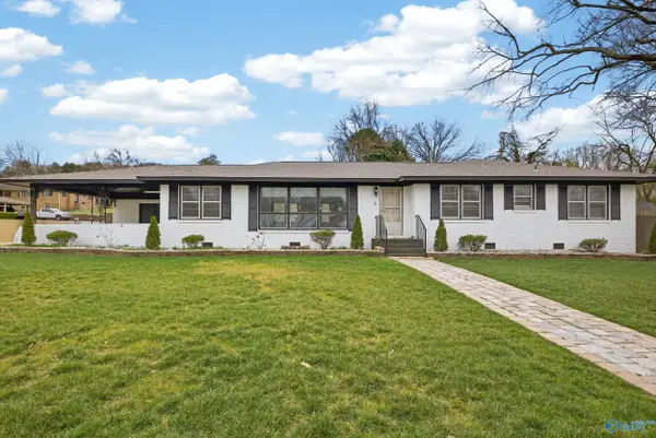 3901 W Crestview Drive, Huntsville, AL 35816