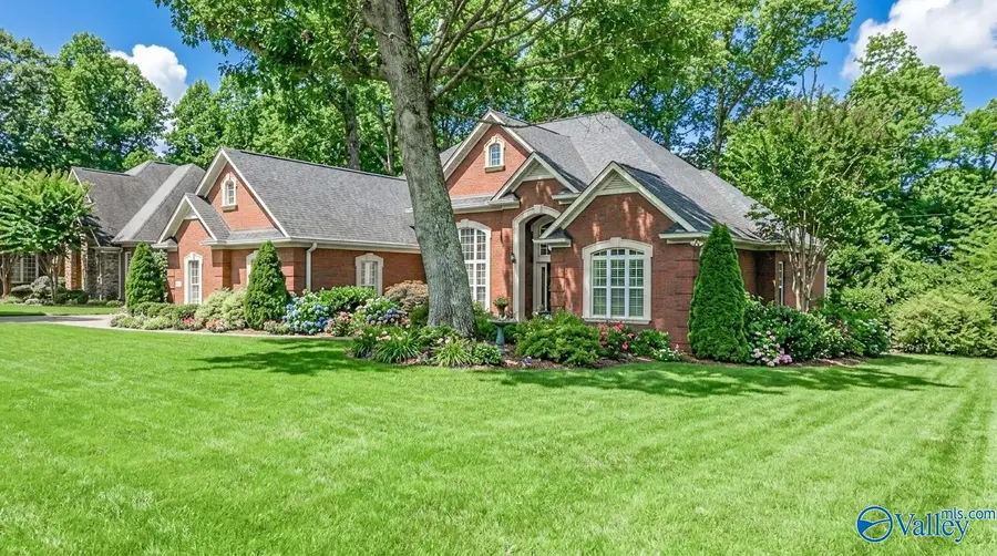 150 NE Greenlawn Drive Ne, Meridianville, AL 35759 - #2