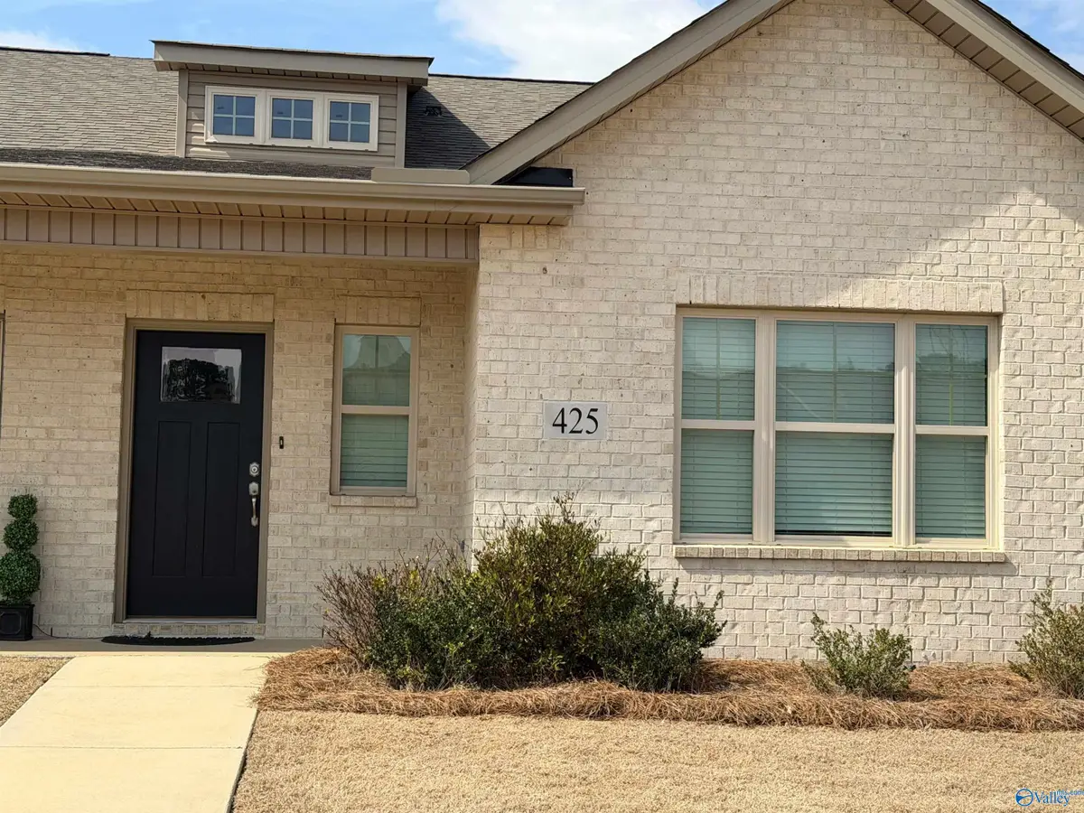 425 Ronnie Drive, Hartselle, AL 35640 - #1