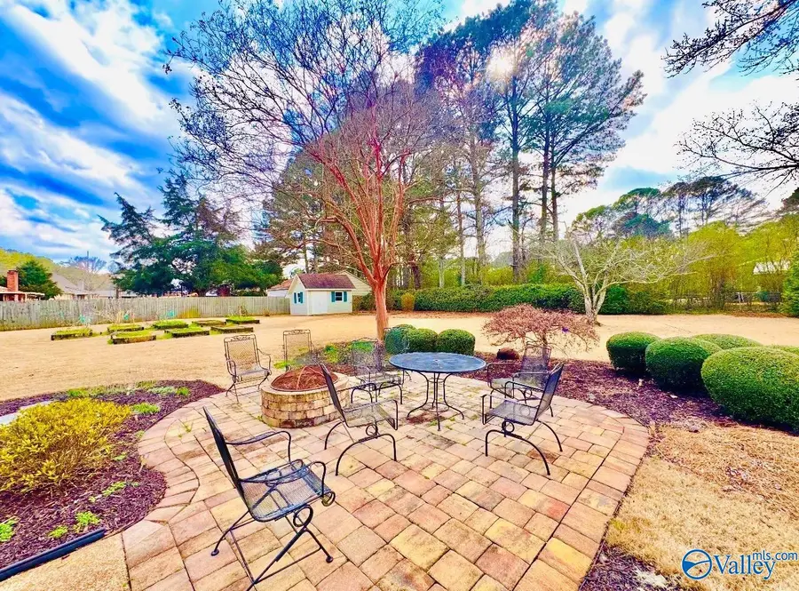 4205 Indian Hills Road, Decatur, AL 35603 - #2