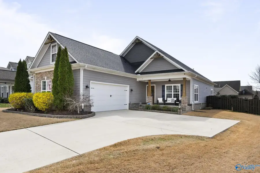 4 Notting Hill Place Se, Gurley, AL 35748 - #2