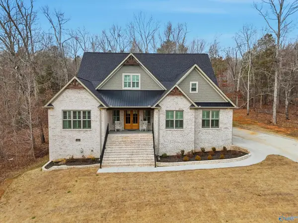 2176 Lookout Mountain Drive, Scottsboro, AL 35769