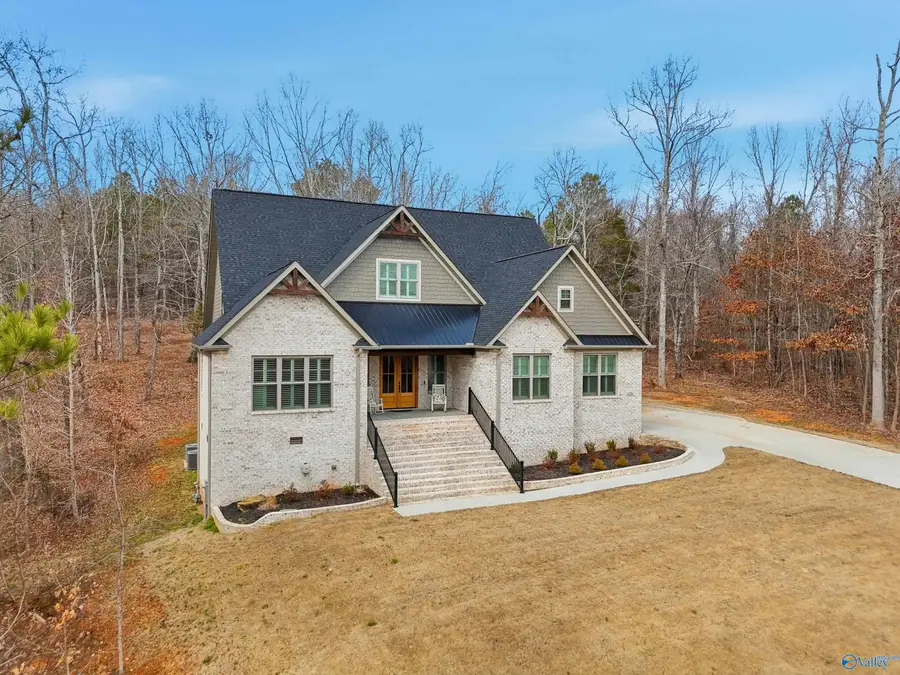 2176 Lookout Mountain Drive, Scottsboro, AL 35769 - #3