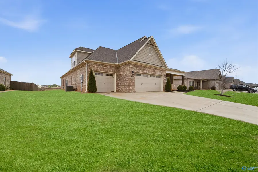 138 SE Shangrila Way, Meridianville, AL 35759 - #3