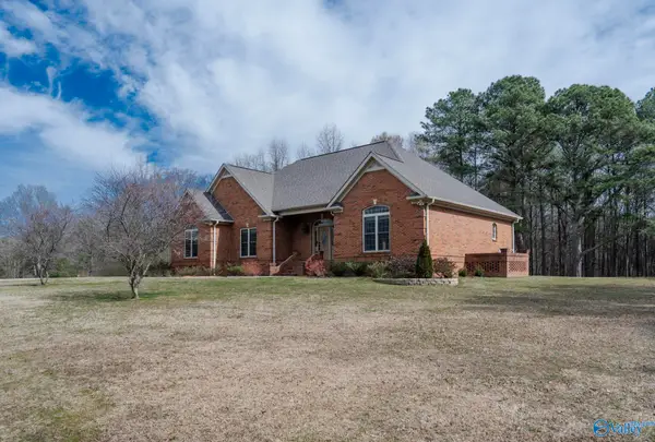 89 Lyle Circle, Somerville, AL 35670