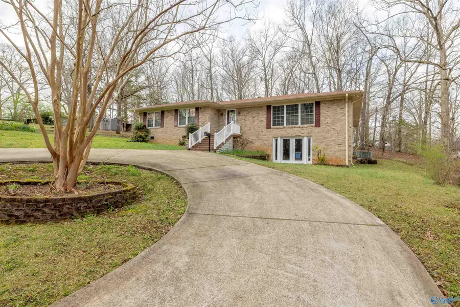 204 Slate Drive, Hamilton, AL 35570 - #2